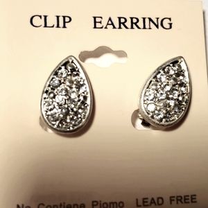 Beautiful 1 inch shimmering Clip On earrings